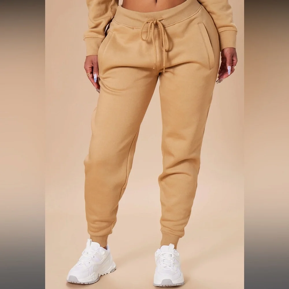 Joggers. Jogger pants - Picture 2 of 5